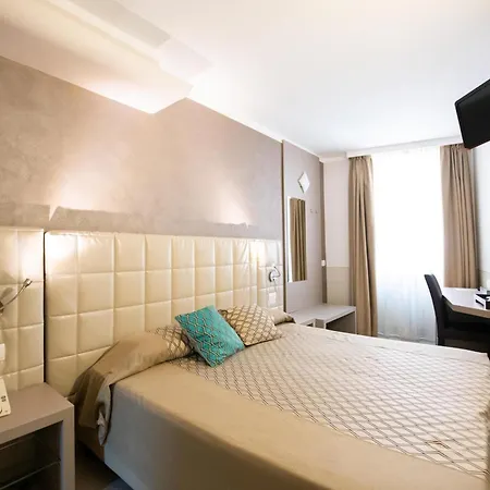 Alessi Trattoria Hotel 3*
