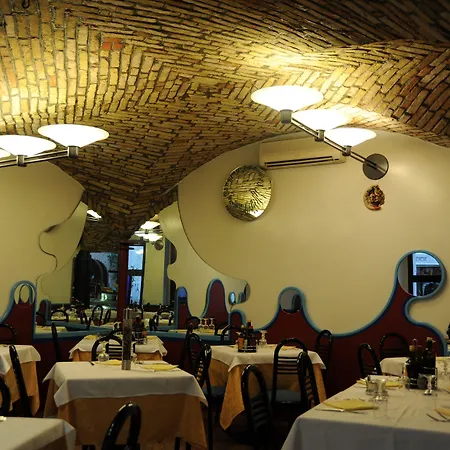 Alessi Trattoria Hotell 3*