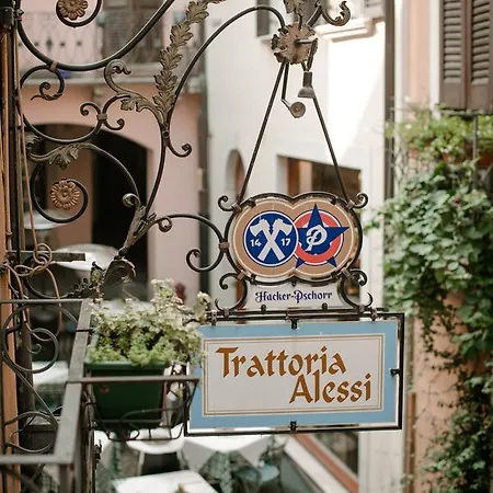 Alessi Trattoria 酒店 代森扎诺-德尔加达