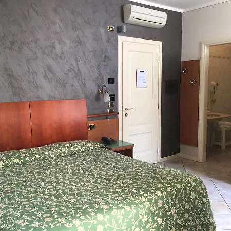 Alessi Trattoria Hotell Desenzano del Garda
